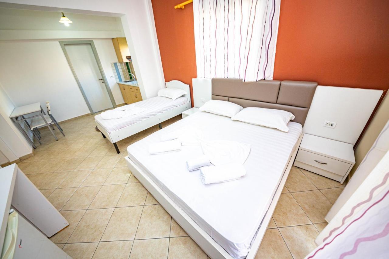 Ideal ApartHotel Saranda Exterior foto